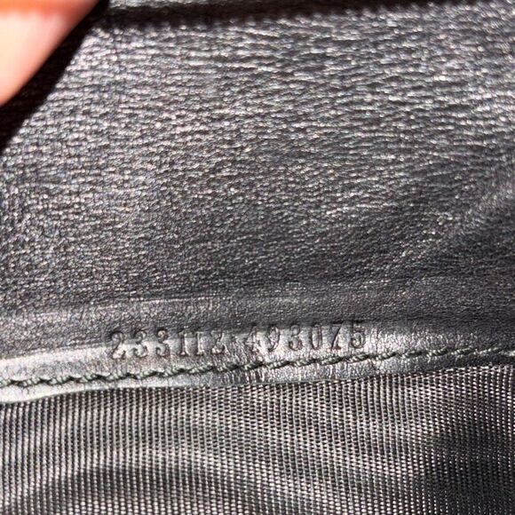 Vintage Gucci Guccissima GG Logo Plate Leather Long Wallet Made Italy Zip Issue - Picture 13 of 13